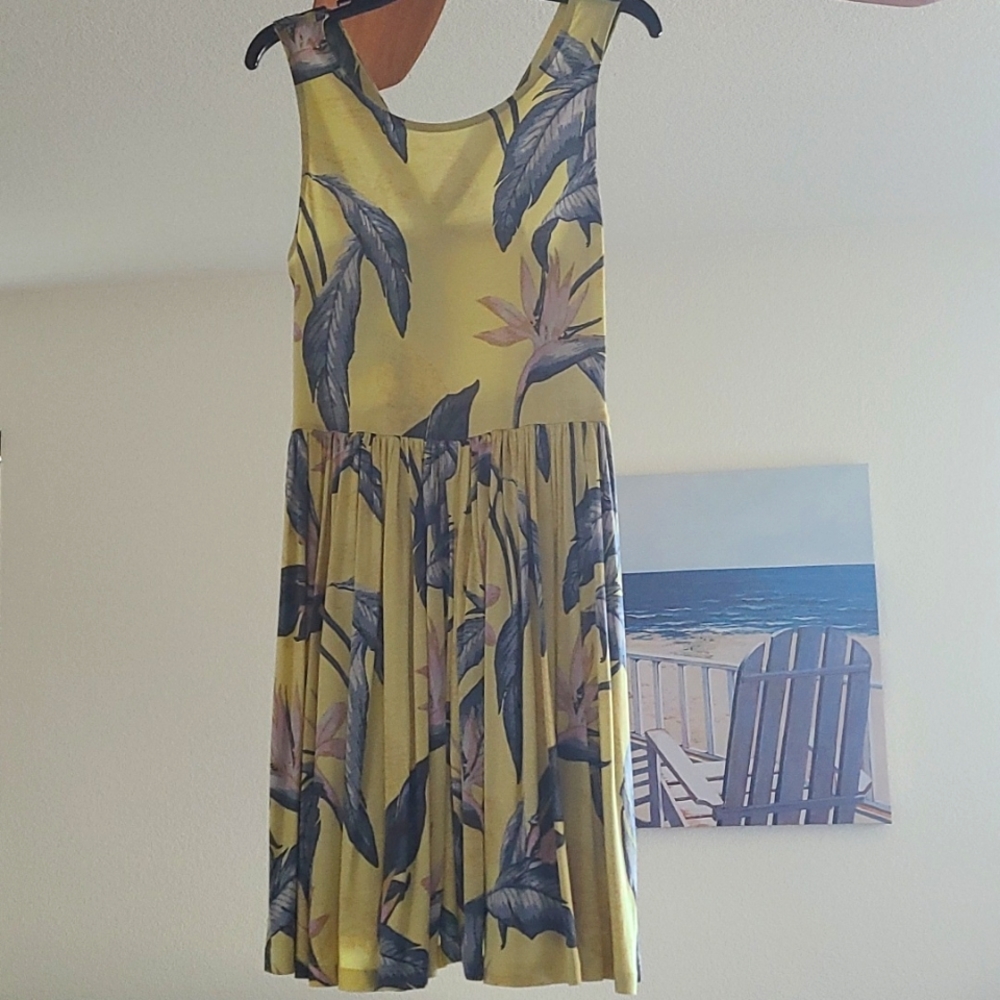 NWOT Palm Printed Dress
